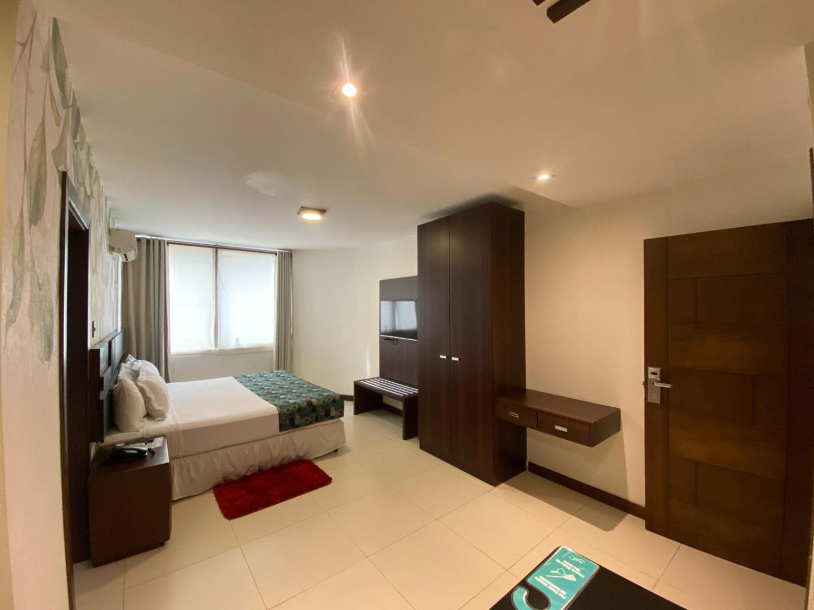 Mai Suites Apart Hotel 圣克鲁斯 外观 照片