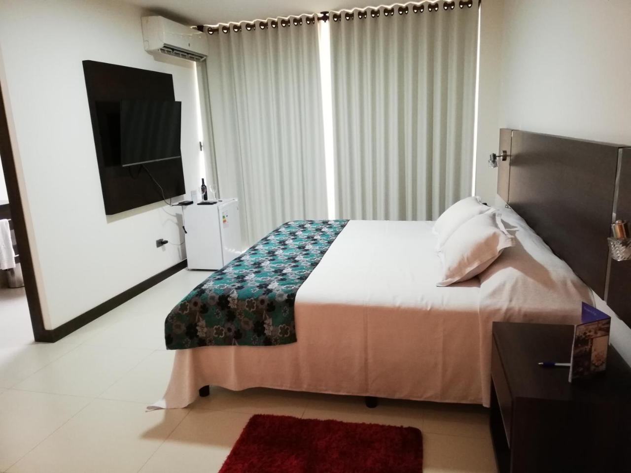 Mai Suites Apart Hotel 圣克鲁斯 外观 照片